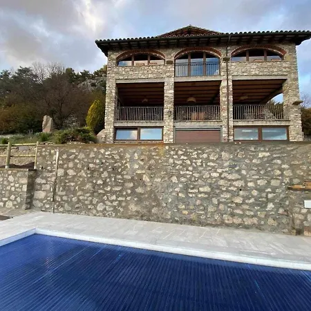 Casa rural Mas Merolla Casa Descanso Familiar *